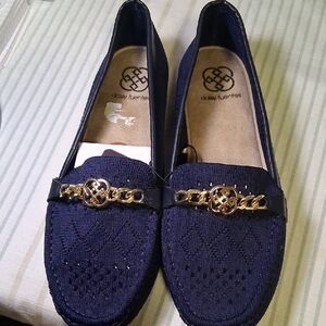Daisy Fuentes Navy Flats with Gold Chain Detail